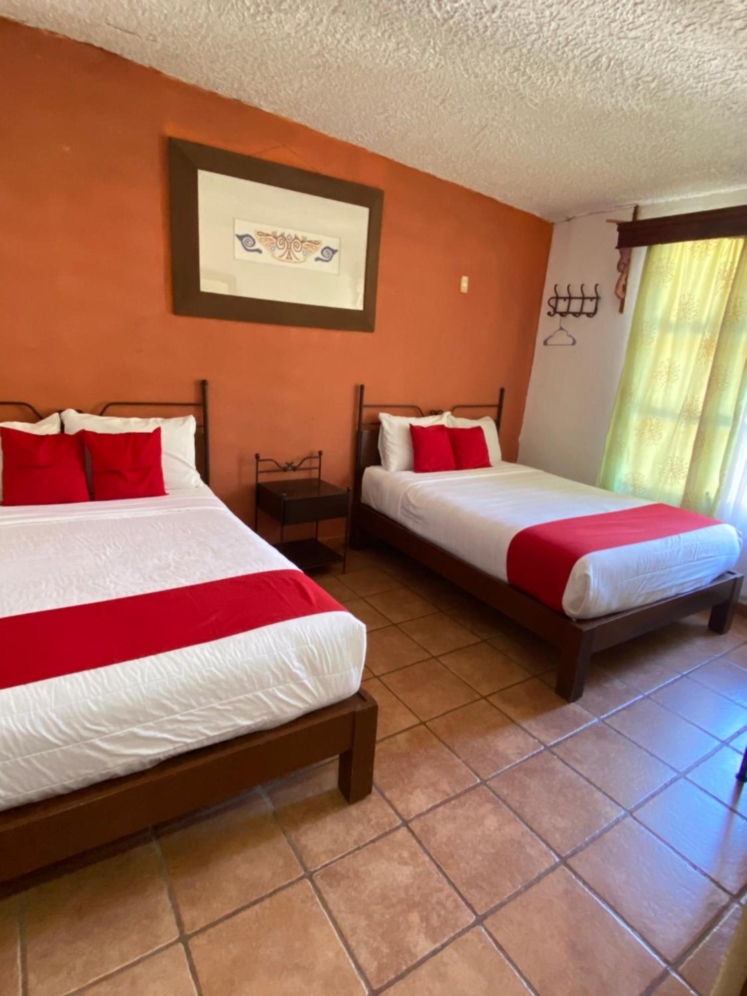 Hotel De Cervantes San Sebastian del Oeste Room photo